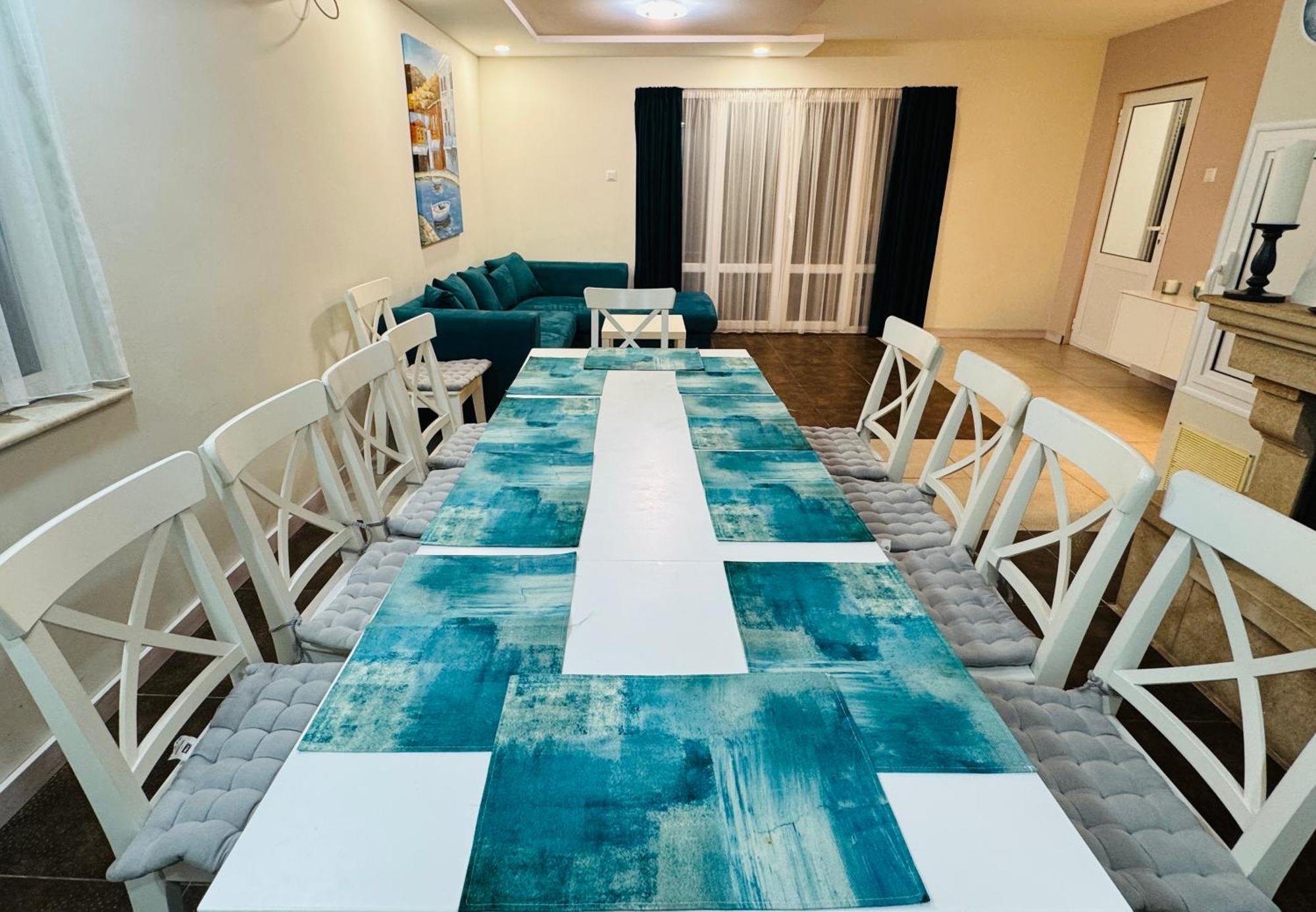 Villa Holiday 발치크 외부 사진